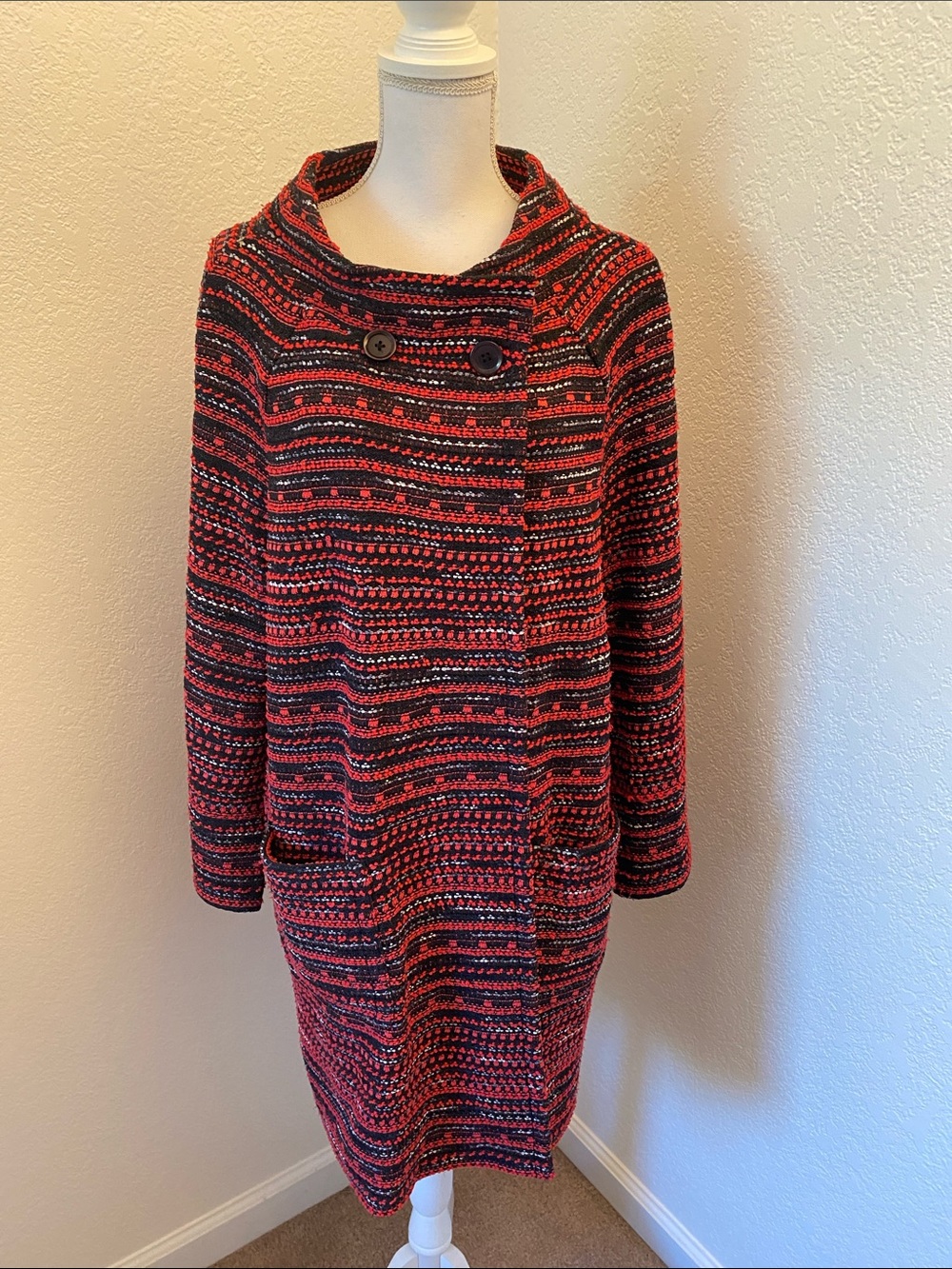 St. John Red Black and White Tweed Boucle Knit Button Collar Stretch Jacket Coat